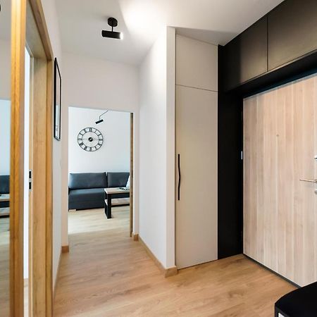 Wola Skwer Sunny Apartment วอร์ซอ ภายนอก รูปภาพ
