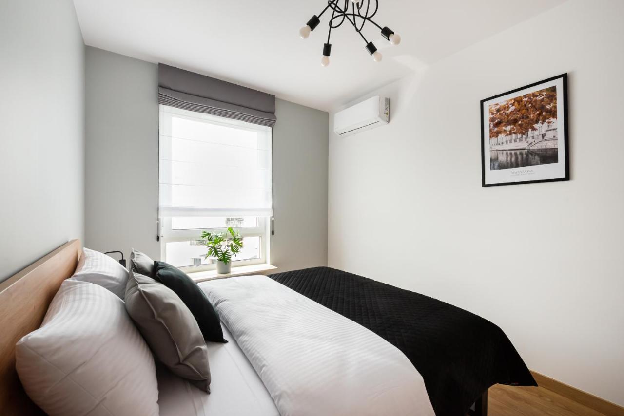 Wola Skwer Sunny Apartment วอร์ซอ ภายนอก รูปภาพ