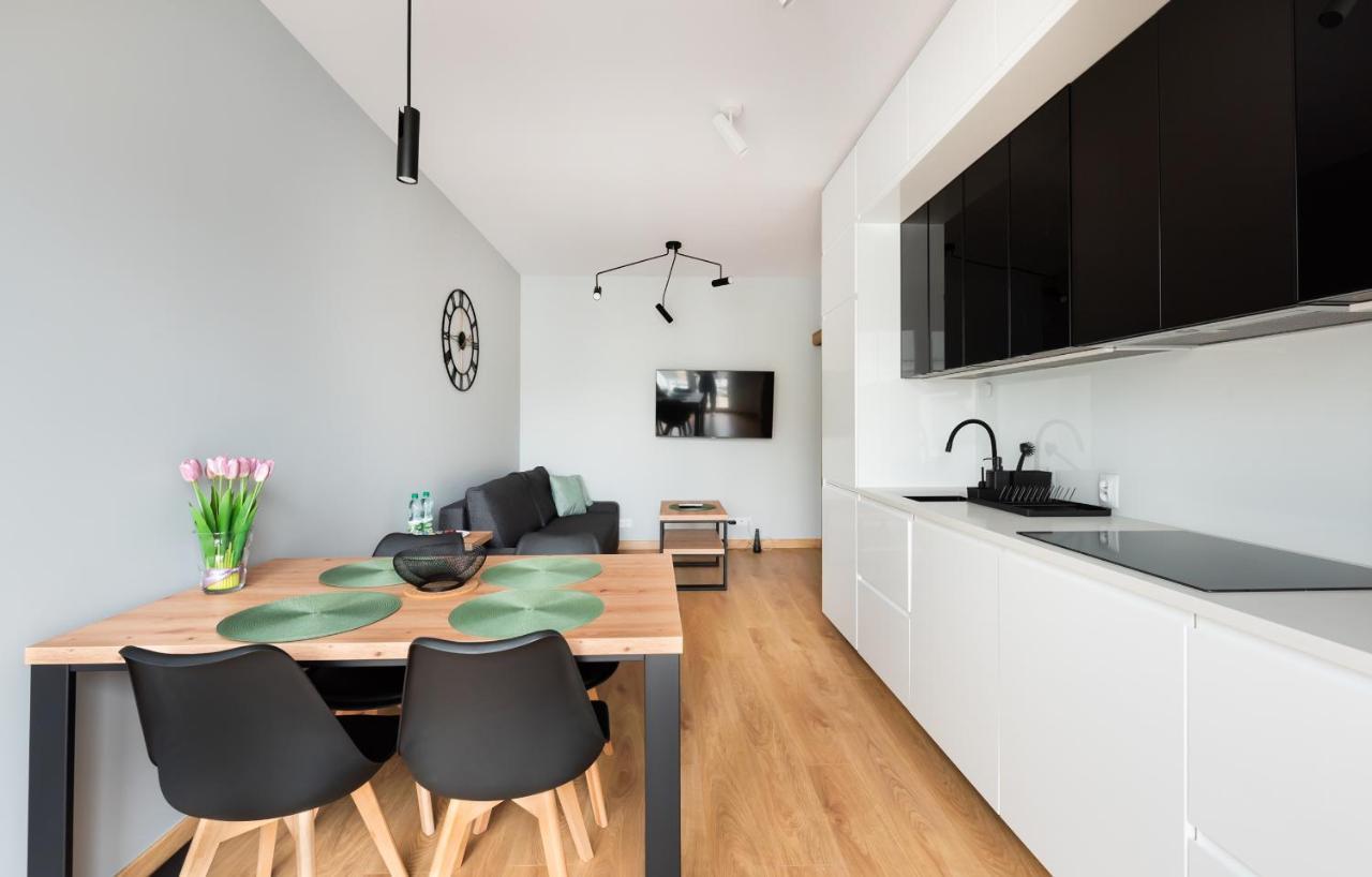 Wola Skwer Sunny Apartment วอร์ซอ ภายนอก รูปภาพ