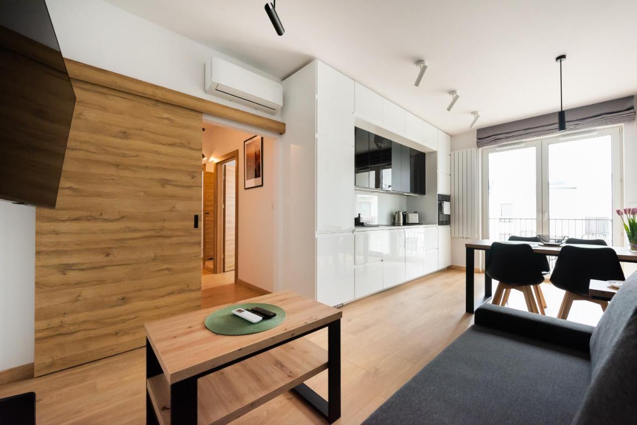 Wola Skwer Sunny Apartment วอร์ซอ ภายนอก รูปภาพ