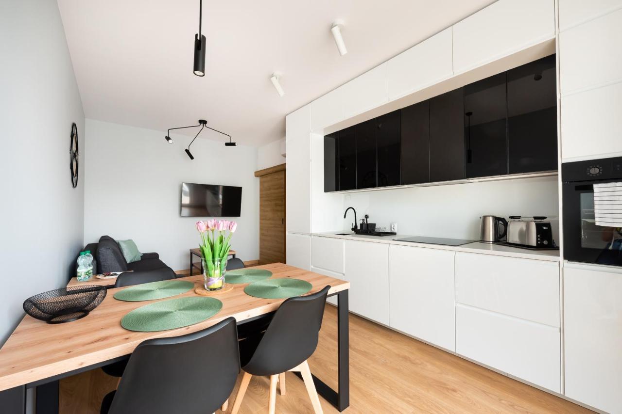 Wola Skwer Sunny Apartment วอร์ซอ ภายนอก รูปภาพ