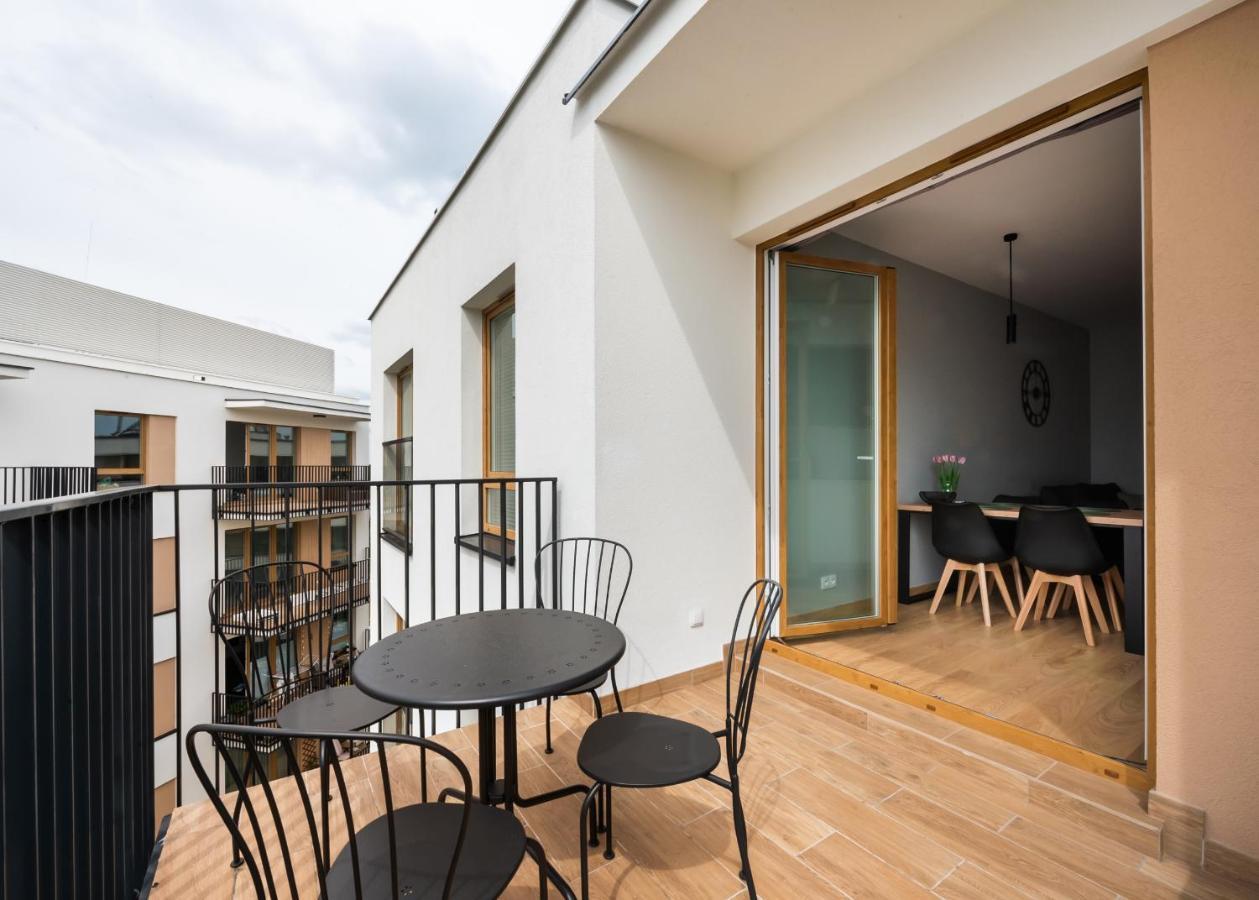 Wola Skwer Sunny Apartment วอร์ซอ ภายนอก รูปภาพ