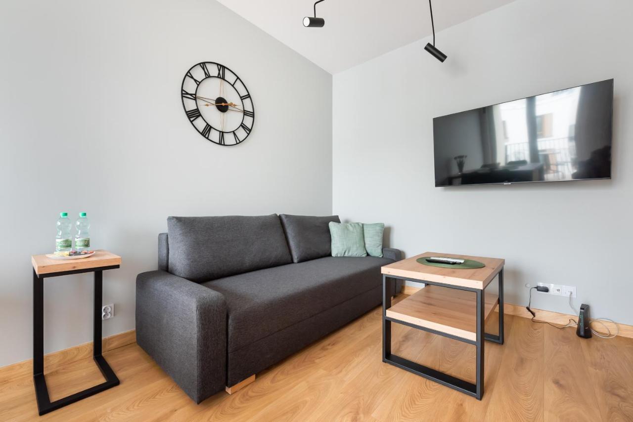 Wola Skwer Sunny Apartment วอร์ซอ ภายนอก รูปภาพ